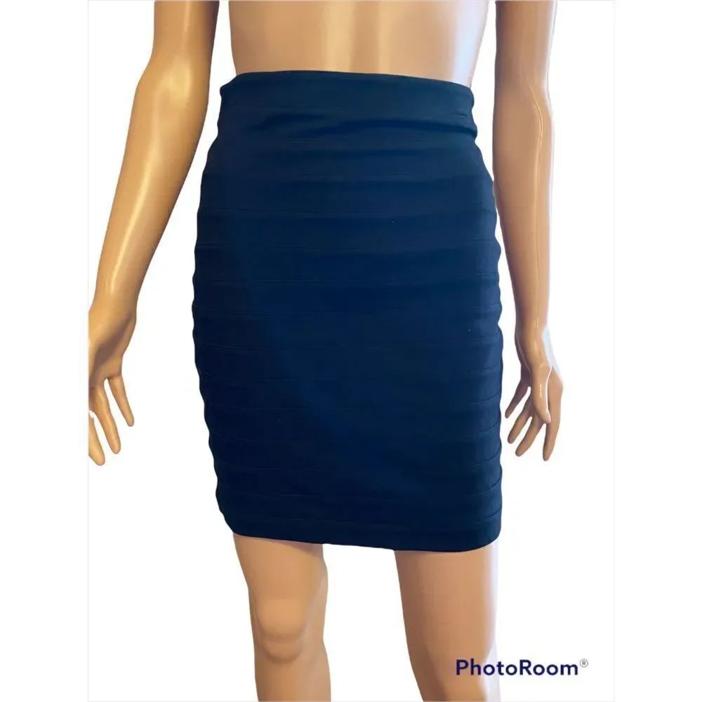 Express Stretch Skirt